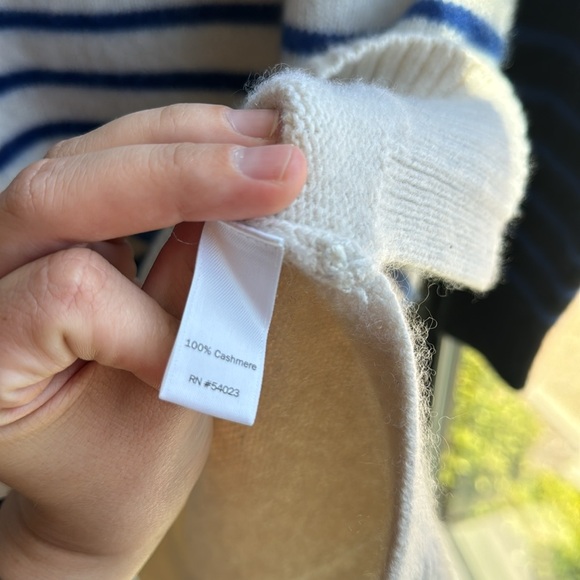 Derek Lam x Athleta Stripped Cashmere Sweater! ๐๐ค๐ค๐๐ค๐ค - Picture 4 of 5